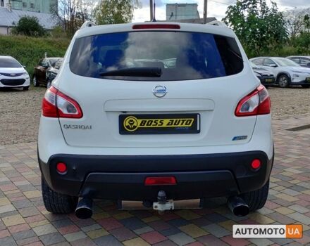 Белый Ниссан Кашкай, объемом двигателя 1.5 л и пробегом 229 тыс. км за 9850 $, фото 5 на Automoto.ua