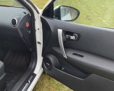 Белый Ниссан Кашкай, объемом двигателя 1.5 л и пробегом 203 тыс. км за 9800 $, фото 16 на Automoto.ua