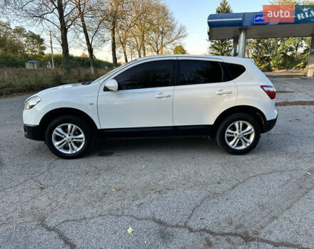 Белый Ниссан Кашкай, объемом двигателя 1.5 л и пробегом 230 тыс. км за 9700 $, фото 18 на Automoto.ua