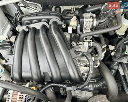 Белый Ниссан Кашкай, объемом двигателя 1.6 л и пробегом 176 тыс. км за 9999 $, фото 72 на Automoto.ua