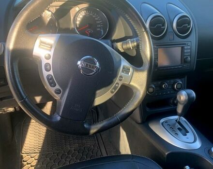 Белый Ниссан Кашкай, объемом двигателя 2 л и пробегом 151 тыс. км за 11000 $, фото 5 на Automoto.ua