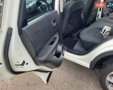 Білий Ніссан Кашкай, об'ємом двигуна 1.5 л та пробігом 217 тис. км за 9300 $, фото 124 на Automoto.ua