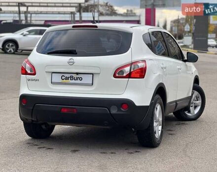 Белый Ниссан Кашкай, объемом двигателя 2 л и пробегом 227 тыс. км за 8900 $, фото 13 на Automoto.ua