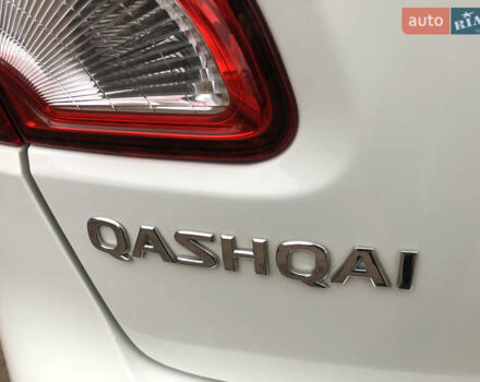 Белый Ниссан Кашкай, объемом двигателя 2 л и пробегом 195 тыс. км за 11655 $, фото 16 на Automoto.ua