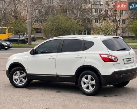 Белый Ниссан Кашкай, объемом двигателя 2 л и пробегом 227 тыс. км за 8900 $, фото 10 на Automoto.ua