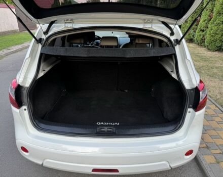 Белый Ниссан Кашкай, объемом двигателя 2 л и пробегом 157 тыс. км за 9999 $, фото 11 на Automoto.ua