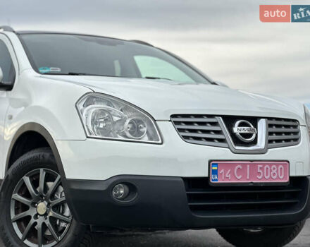 Белый Ниссан Кашкай, объемом двигателя 1.6 л и пробегом 176 тыс. км за 9999 $, фото 23 на Automoto.ua