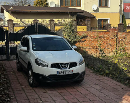 Білий Ніссан Кашкай, об'ємом двигуна 1.46 л та пробігом 229 тис. км за 10300 $, фото 1 на Automoto.ua