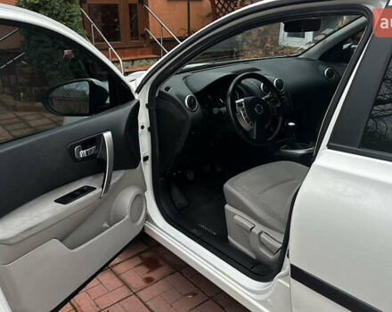 Білий Ніссан Кашкай, об'ємом двигуна 1.46 л та пробігом 229 тис. км за 10300 $, фото 9 на Automoto.ua