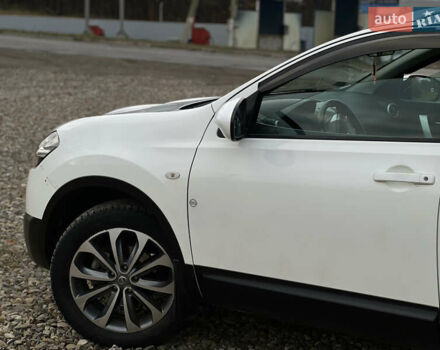 Белый Ниссан Кашкай, объемом двигателя 1.5 л и пробегом 198 тыс. км за 8150 $, фото 4 на Automoto.ua