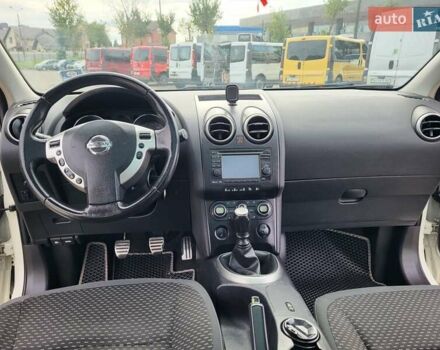 Білий Ніссан Кашкай, об'ємом двигуна 1.5 л та пробігом 217 тис. км за 9300 $, фото 127 на Automoto.ua