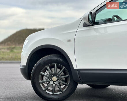 Белый Ниссан Кашкай, объемом двигателя 1.6 л и пробегом 176 тыс. км за 9999 $, фото 17 на Automoto.ua