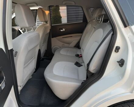 Белый Ниссан Кашкай, объемом двигателя 2 л и пробегом 157 тыс. км за 9999 $, фото 19 на Automoto.ua