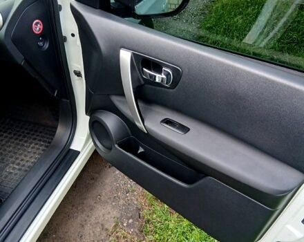 Белый Ниссан Кашкай, объемом двигателя 1.5 л и пробегом 274 тыс. км за 11300 $, фото 11 на Automoto.ua