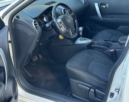 Белый Ниссан Кашкай, объемом двигателя 2 л и пробегом 152 тыс. км за 10600 $, фото 18 на Automoto.ua