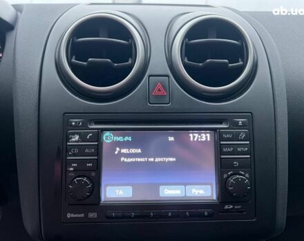 Белый Ниссан Кашкай, объемом двигателя 2 л и пробегом 128 тыс. км за 12490 $, фото 28 на Automoto.ua