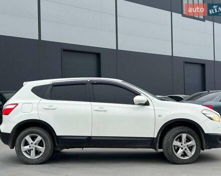 Белый Ниссан Кашкай, объемом двигателя 2 л и пробегом 128 тыс. км за 12490 $, фото 10 на Automoto.ua