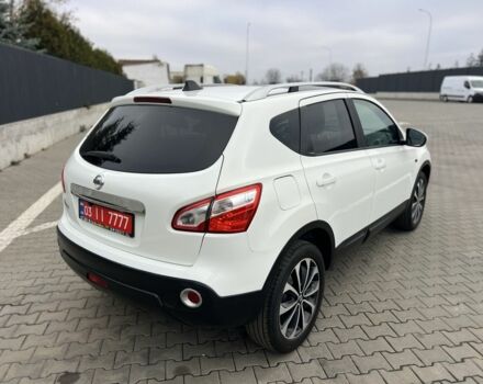 Белый Ниссан Кашкай, объемом двигателя 1.6 л и пробегом 170 тыс. км за 10555 $, фото 5 на Automoto.ua