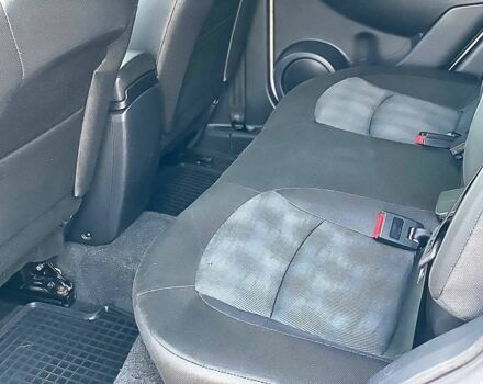 Ниссан Кашкай 2011 в Днепре (Днепропетровске) на Automoto.ua Белый Ниссан Кашкай, объемом двигателя 2 л и пробегом 162 тыс. км за 10300 $, фото 9 на Automoto.ua