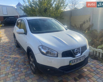 Ніссан Кашкай 2011 у Києві на Automoto.ua Білий Ніссан Кашкай, об'ємом двигуна 0 л та пробігом 210 тис. км за 9200 $, фото 1 на Automoto.ua