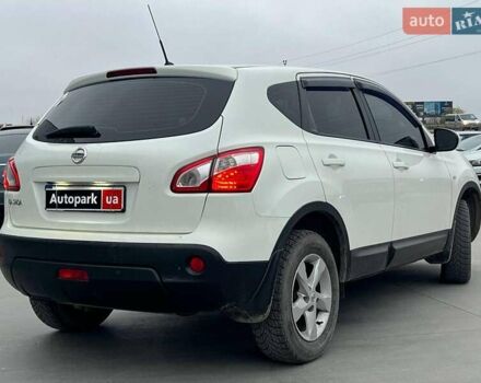 Белый Ниссан Кашкай, объемом двигателя 2 л и пробегом 128 тыс. км за 12490 $, фото 8 на Automoto.ua
