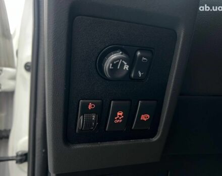 Белый Ниссан Кашкай, объемом двигателя 2 л и пробегом 128 тыс. км за 12490 $, фото 20 на Automoto.ua