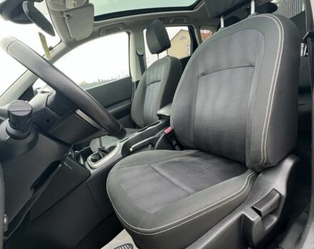 Белый Ниссан Кашкай, объемом двигателя 1.6 л и пробегом 170 тыс. км за 10555 $, фото 14 на Automoto.ua