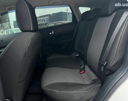 Белый Ниссан Кашкай, объемом двигателя 2 л и пробегом 128 тыс. км за 12490 $, фото 35 на Automoto.ua