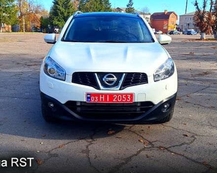Белый Ниссан Кашкай, объемом двигателя 2 л и пробегом 215 тыс. км за 11700 $, фото 1 на Automoto.ua
