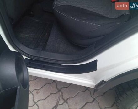Белый Ниссан Кашкай, объемом двигателя 2 л и пробегом 127 тыс. км за 11800 $, фото 31 на Automoto.ua