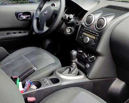 Белый Ниссан Кашкай, объемом двигателя 2 л и пробегом 196 тыс. км за 10300 $, фото 4 на Automoto.ua