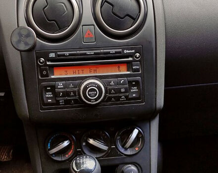 Белый Ниссан Кашкай, объемом двигателя 2 л и пробегом 196 тыс. км за 10300 $, фото 5 на Automoto.ua