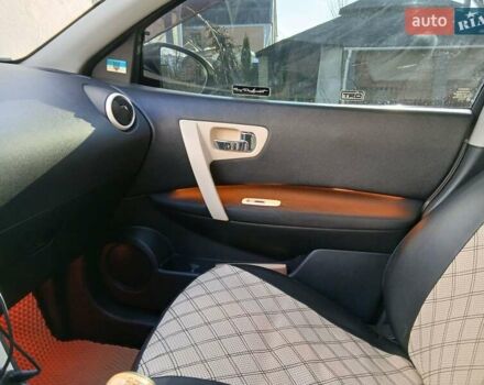 Білий Ніссан Кашкай, об'ємом двигуна 1.6 л та пробігом 285 тис. км за 8800 $, фото 12 на Automoto.ua