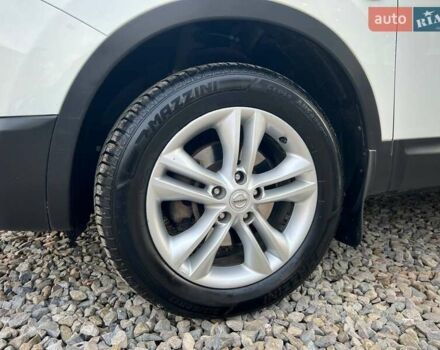 Белый Ниссан Кашкай, объемом двигателя 1.5 л и пробегом 178 тыс. км за 10299 $, фото 11 на Automoto.ua