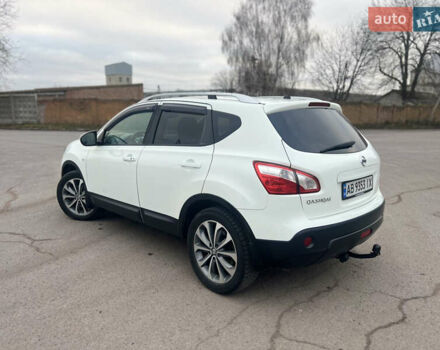 Белый Ниссан Кашкай, объемом двигателя 2 л и пробегом 190 тыс. км за 12000 $, фото 4 на Automoto.ua