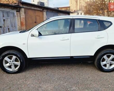 Белый Ниссан Кашкай, объемом двигателя 2 л и пробегом 115 тыс. км за 9900 $, фото 7 на Automoto.ua