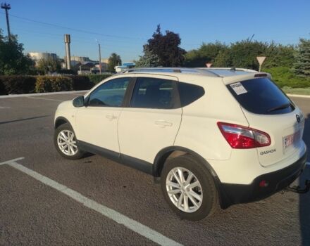 Білий Ніссан Кашкай, об'ємом двигуна 1.5 л та пробігом 245 тис. км за 247 $, фото 1 на Automoto.ua