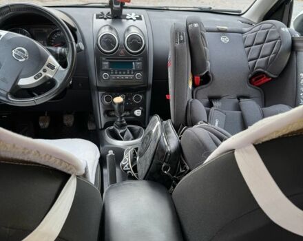 Ниссан Кашкай 2011 в Дрогобыче на Automoto.ua Белый Ниссан Кашкай, объемом двигателя 1.6 л и пробегом 214 тыс. км за 10800 $, фото 5 на Automoto.ua