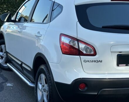 Белый Ниссан Кашкай, объемом двигателя 2 л и пробегом 152 тыс. км за 10600 $, фото 7 на Automoto.ua