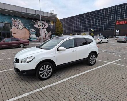 Белый Ниссан Кашкай, объемом двигателя 2 л и пробегом 217 тыс. км за 12800 $, фото 2 на Automoto.ua