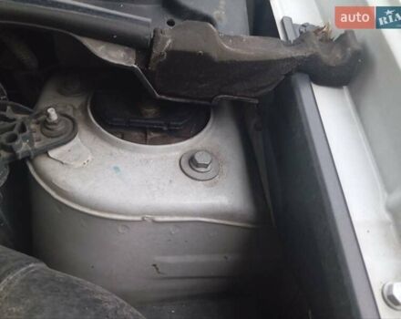 Белый Ниссан Кашкай, объемом двигателя 2 л и пробегом 127 тыс. км за 11800 $, фото 22 на Automoto.ua