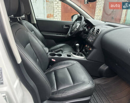 Белый Ниссан Кашкай, объемом двигателя 1.5 л и пробегом 229 тыс. км за 10650 $, фото 17 на Automoto.ua