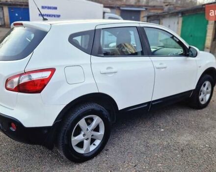 Білий Ніссан Кашкай, об'ємом двигуна 2 л та пробігом 115 тис. км за 9900 $, фото 26 на Automoto.ua