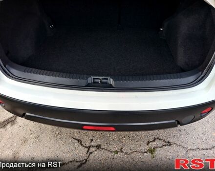 Белый Ниссан Кашкай, объемом двигателя 1.6 л и пробегом 157 тыс. км за 10600 $, фото 9 на Automoto.ua