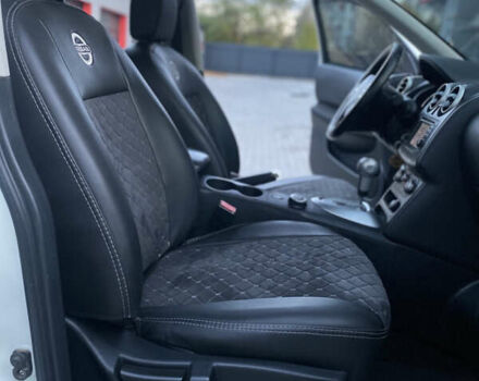 Білий Ніссан Кашкай, об'ємом двигуна 2 л та пробігом 214 тис. км за 11999 $, фото 24 на Automoto.ua