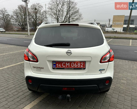 Белый Ниссан Кашкай, объемом двигателя 1.5 л и пробегом 167 тыс. км за 10499 $, фото 7 на Automoto.ua