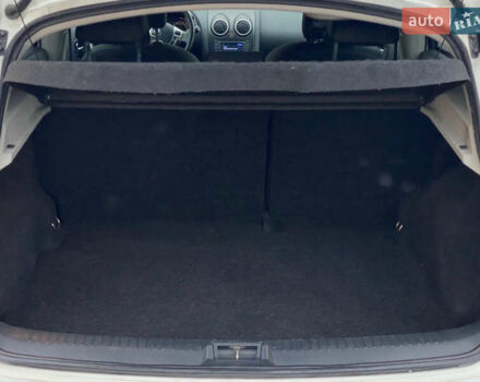 Белый Ниссан Кашкай, объемом двигателя 1.5 л и пробегом 211 тыс. км за 10200 $, фото 17 на Automoto.ua