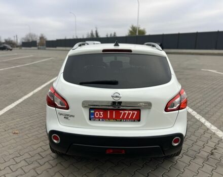 Белый Ниссан Кашкай, объемом двигателя 1.6 л и пробегом 170 тыс. км за 10555 $, фото 3 на Automoto.ua