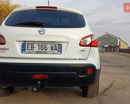 Белый Ниссан Кашкай, объемом двигателя 1.6 л и пробегом 227 тыс. км за 10800 $, фото 9 на Automoto.ua
