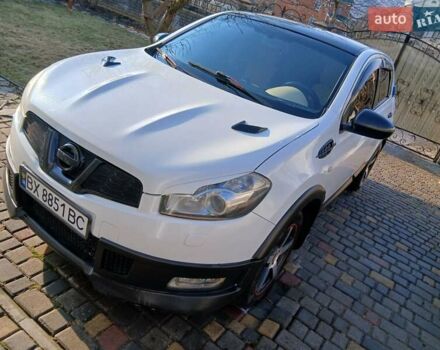 Білий Ніссан Кашкай, об'ємом двигуна 1.6 л та пробігом 285 тис. км за 8800 $, фото 2 на Automoto.ua